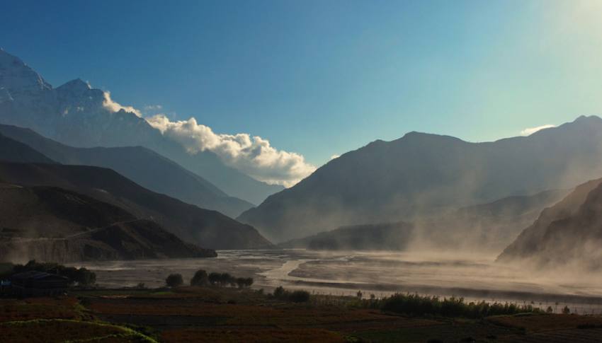 Kaligandaki Valley looking South from near Kagbeni